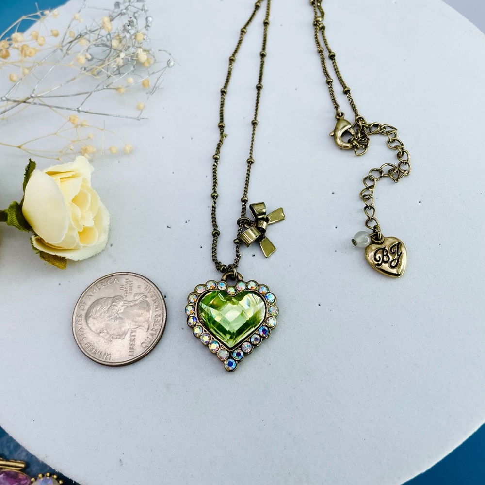 Betsey Johnson Rare Vintage Crystal Heart Pendant Charms Necklace Green